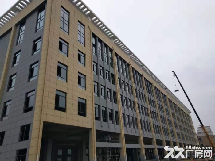 全新综合大楼地理位置优越